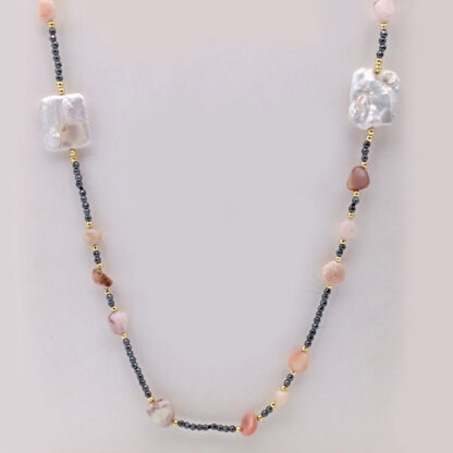 collana lunga in ematite con opale rosa e perle di fiume